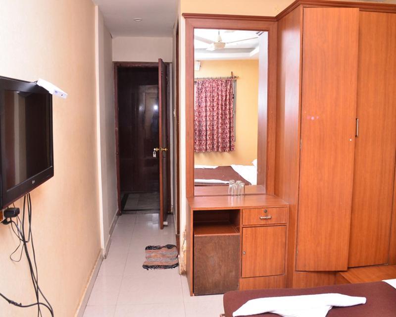 Hotel Soorya International 퐁디셰리 외부 사진